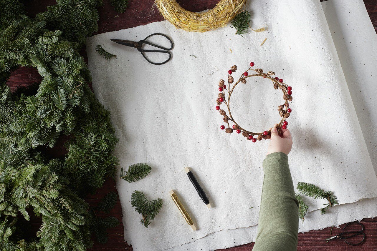 creating your own wreath Large